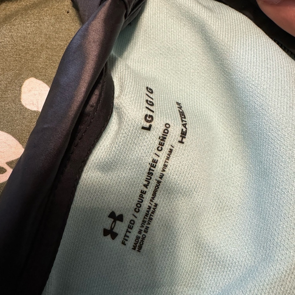 Women’s under Armour 1/4 zip pullover